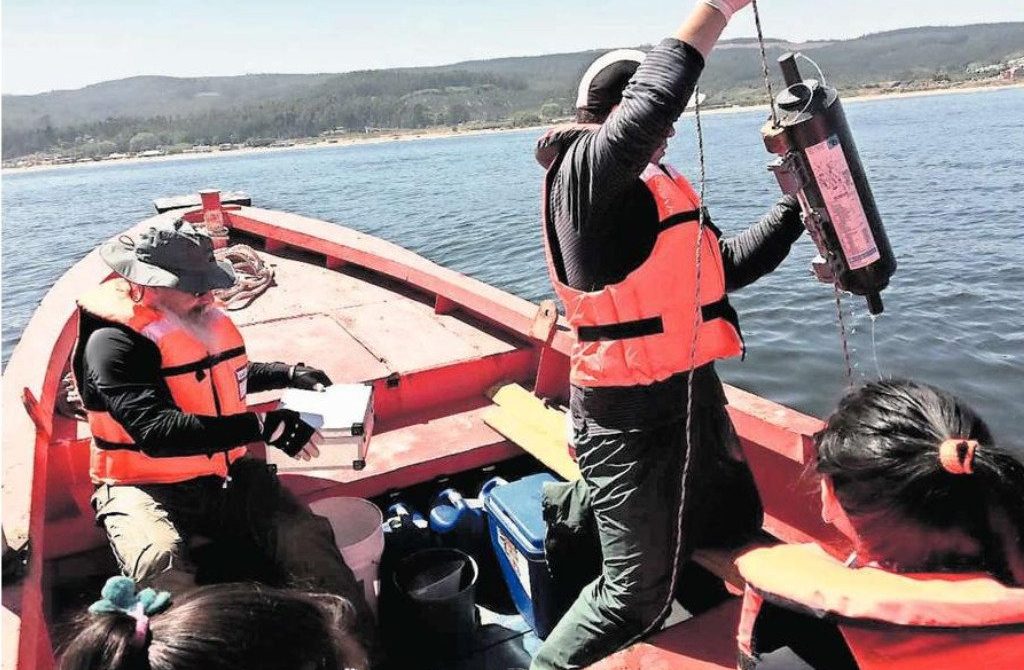 Realizan análisis microbiológico en la bahía de Coronel